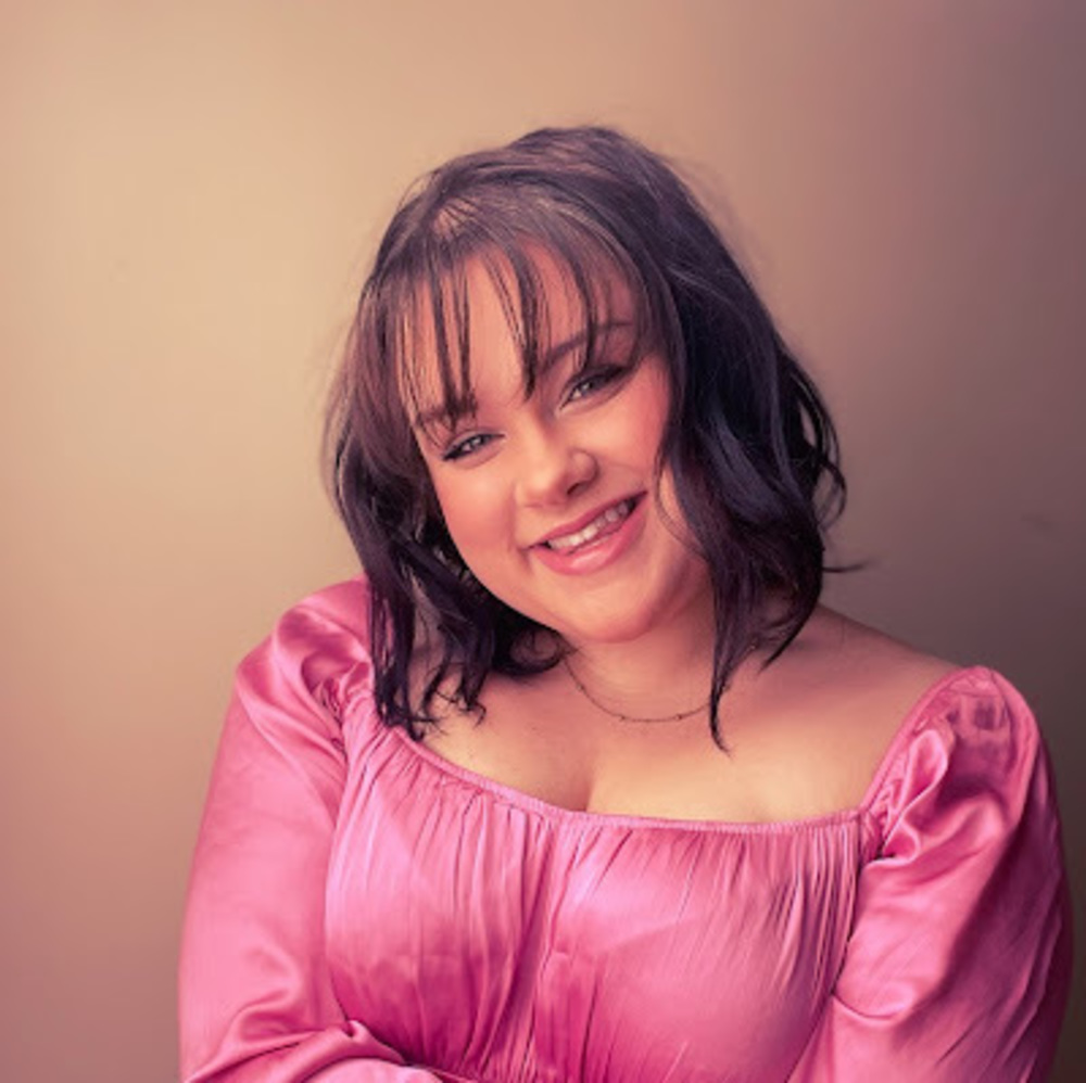 Meet your Posher, Abigail